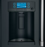 Dispensador de agua de un nevecón french door café