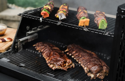 Asador y Ahumador a Carbón Masterbuilt Gravity Series 600 - MB20041023